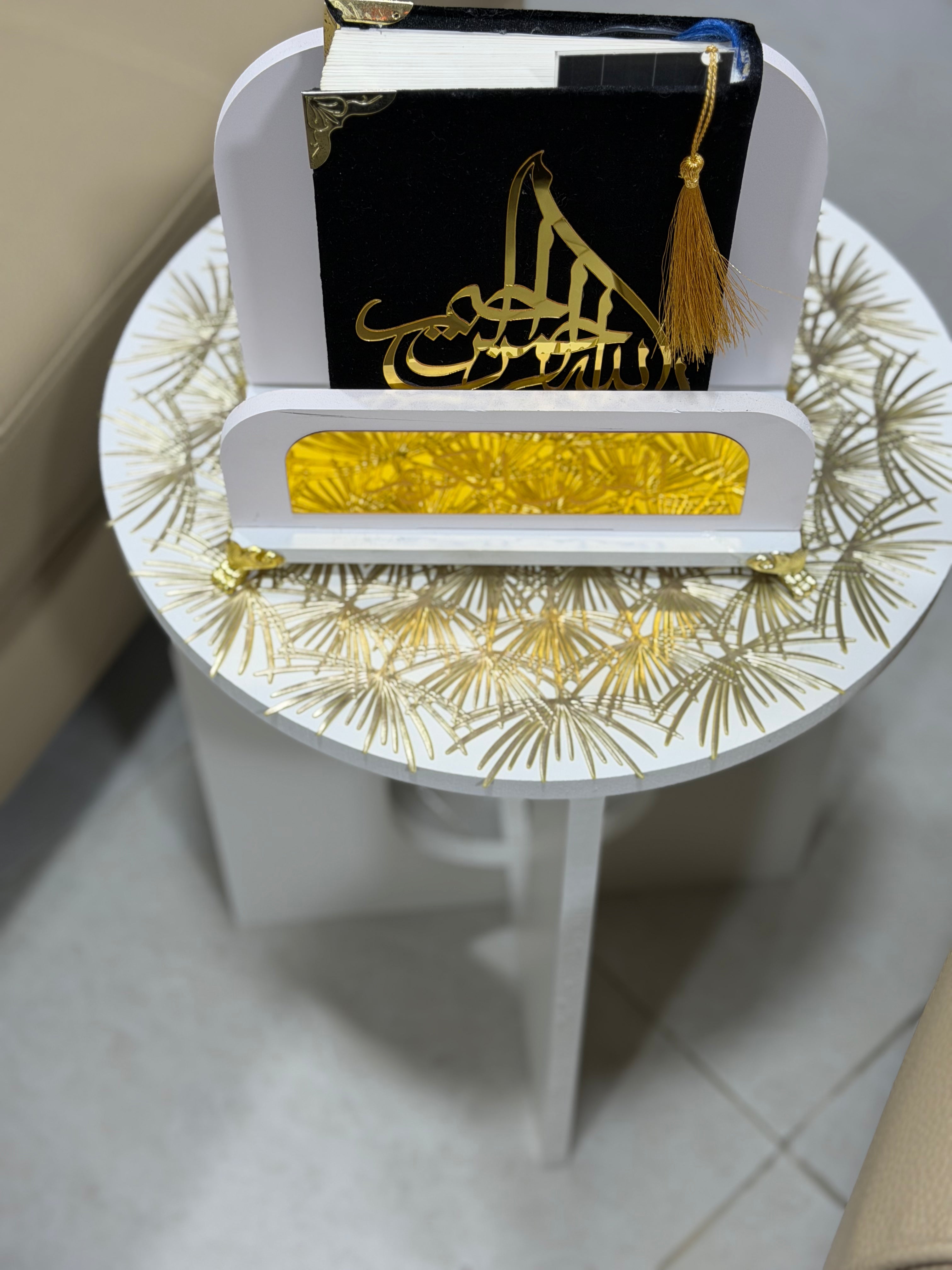 “هدية مباركة… طقم حامل المصحف + حامل القراءة”منتجين في منتح واحد